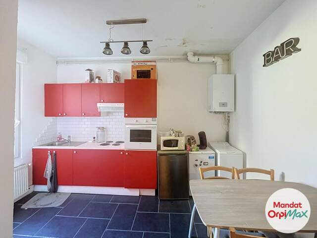 Appartement À Vendre — photo du bien
