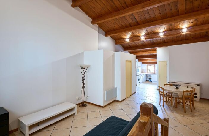 EXCLUSIVITÉ – VALENSOLE – IMMEUBLE DE RAPPORT – 2 T2 RÉNOVÉS — photo 4