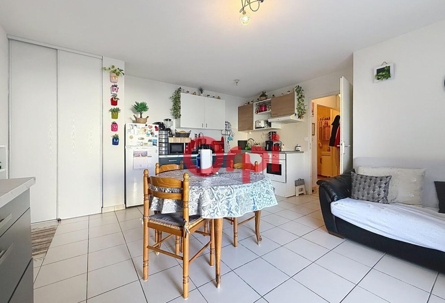 Appartement À Vendre — photo 1