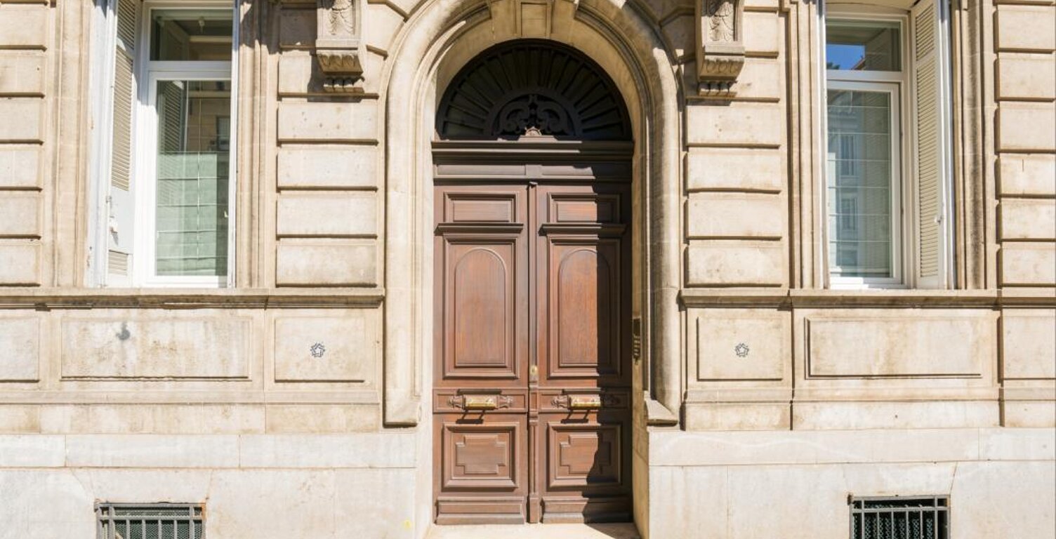 Appartement T3/4 98 m2 - Profession Libérale ou Résidence Principale - Carré d'Or Marseille 8ième — photo 1