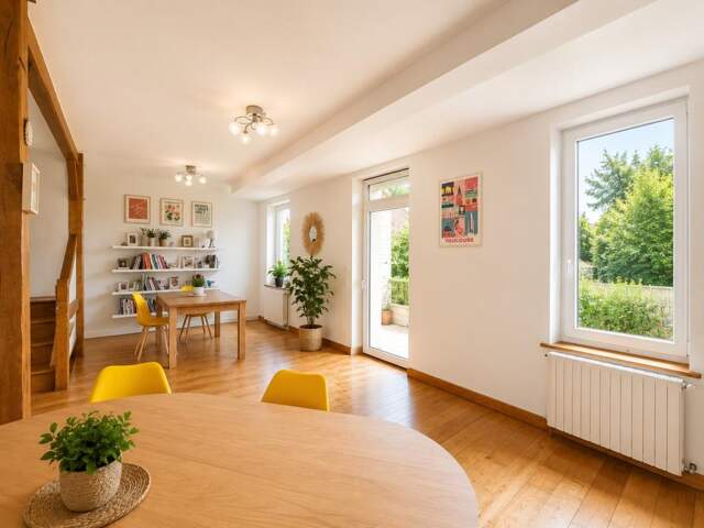 Maison à vendre 8 pièces LES MARTRES DE VEYRE (63) — photo du bien