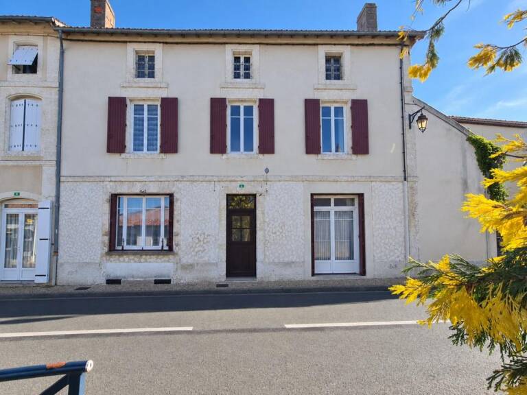 🏡 Maison de caractère aux multiples possibilités – Cœur de Saint-Laurent-de-Céris — photo 1