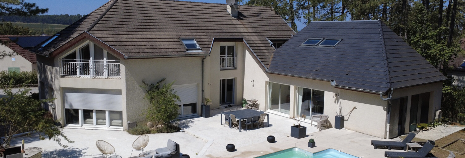 Maison 10 Pièces 275 m² à vendre à Dijon (21000)
