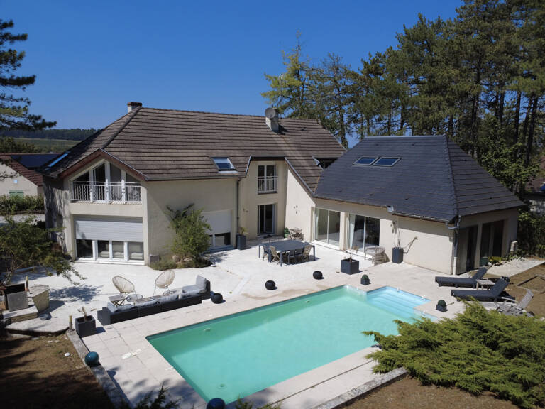 MAISON D'ARCHITECTE DANS LES BOIS — photo 1