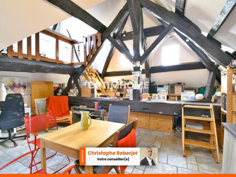Appartement T3 atypique et avec beaucoup de charme au coeur de Buxy — photo 1