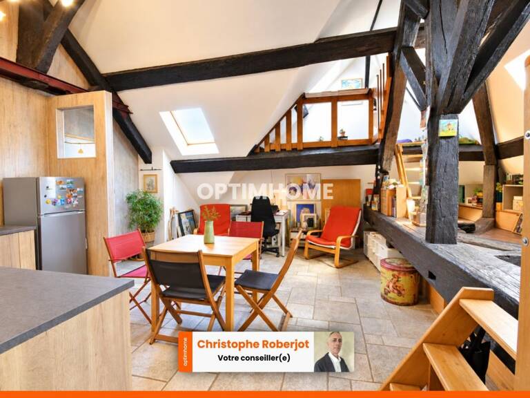 Appartement T3 atypique et avec beaucoup de charme au coeur de Buxy — photo 1