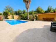 Maison de plain-pied 155 m² avec garage de 92m2, piscine et terrain arboré à MONTAGNAC (34) — photo 3