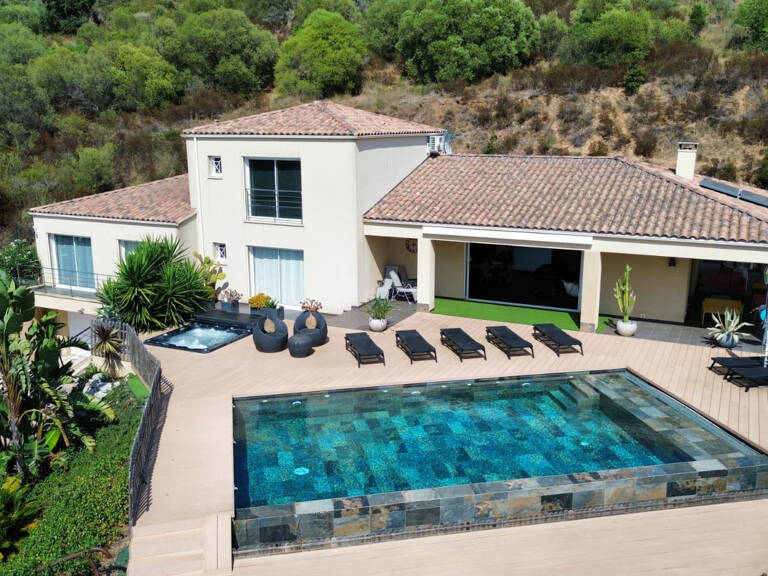 AFA Villa de prestige avec piscine  T5 de  270m2 vue mer — photo 1