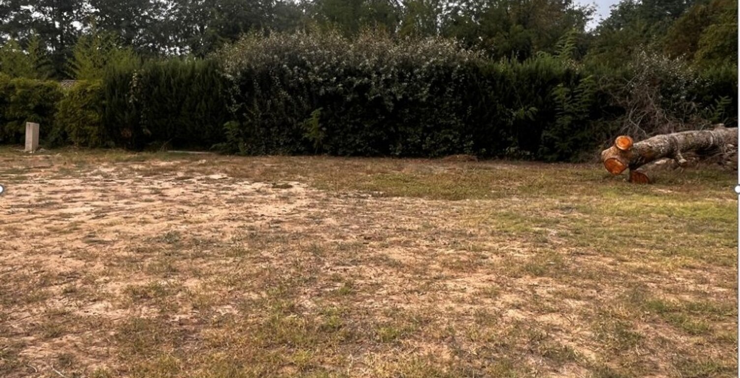 Terrain à bâtir à Pujols-sur-Ciron (33210) — photo 1