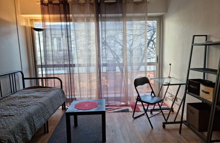 T1 — photo 2