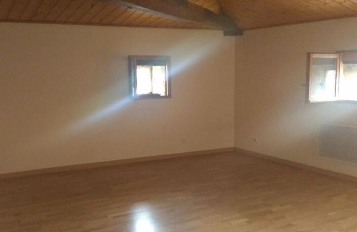 T2 — photo 3