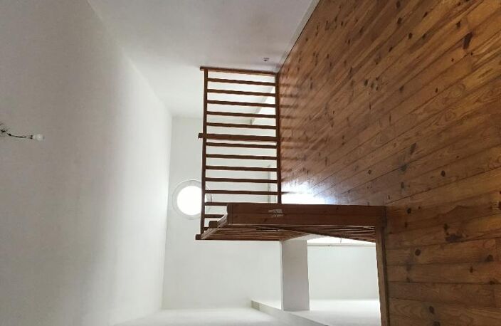 T2 — photo 4
