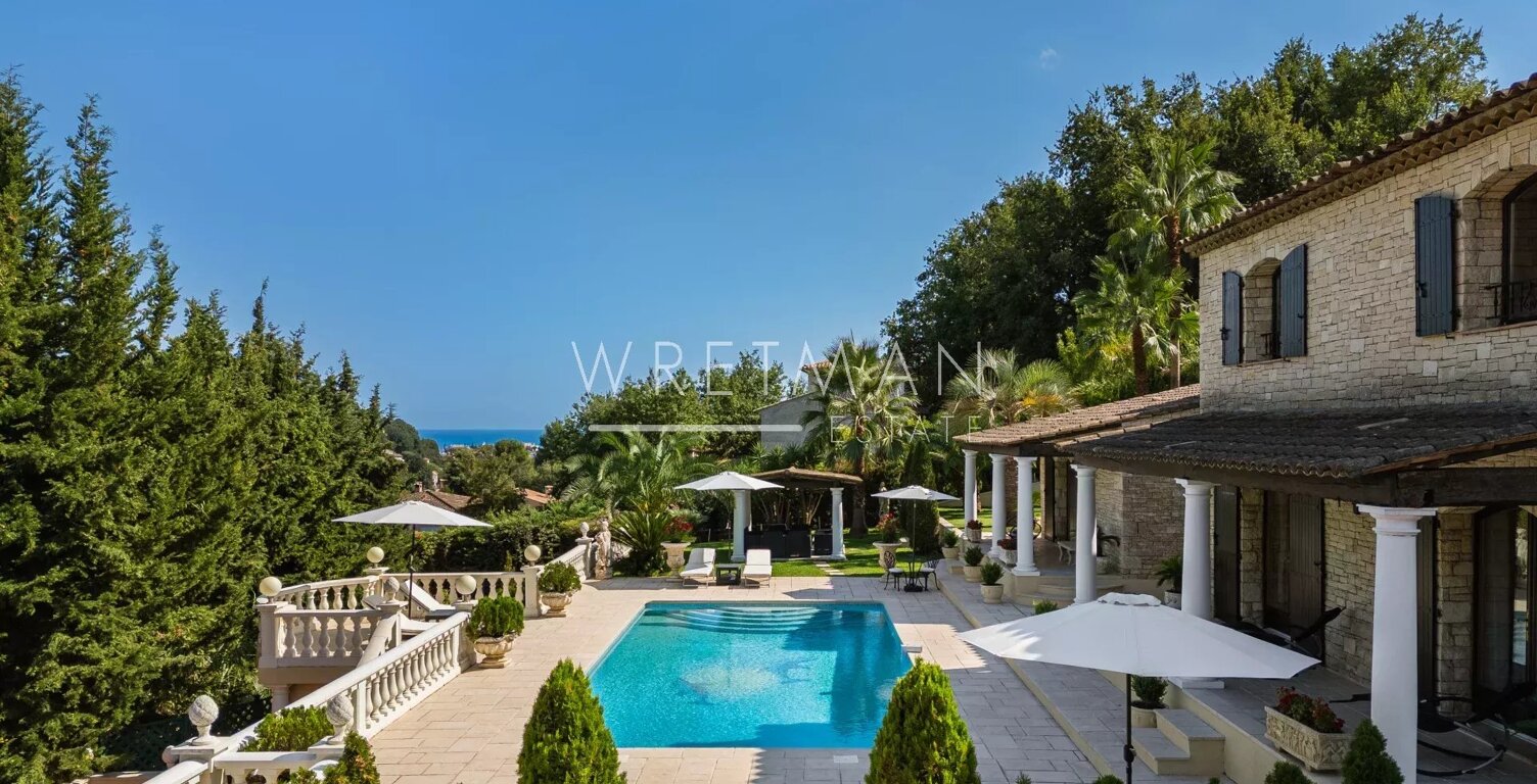 Sublime villa de caractère avec piscine et vues panoramiques – C — photo 1