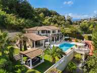 Sublime villa de caractère avec piscine et vues panoramiques – C — photo 2