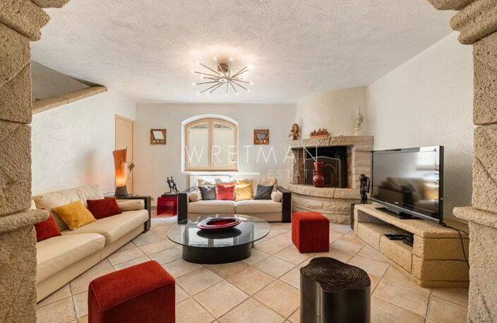 Sublime villa de caractère avec piscine et vues panoramiques – C — photo 4