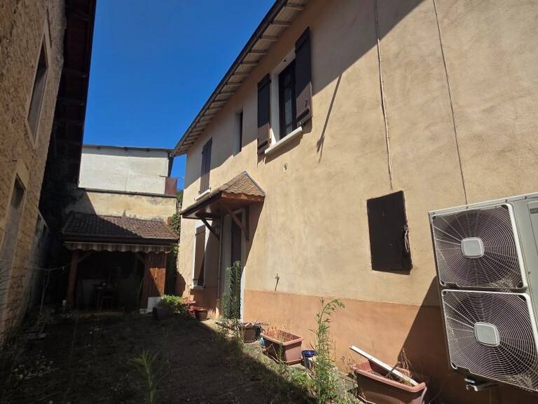 Maison de ville à rénover — photo 1