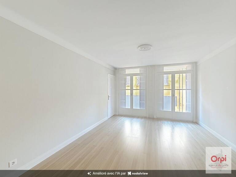 Appartement À Louer — photo 1