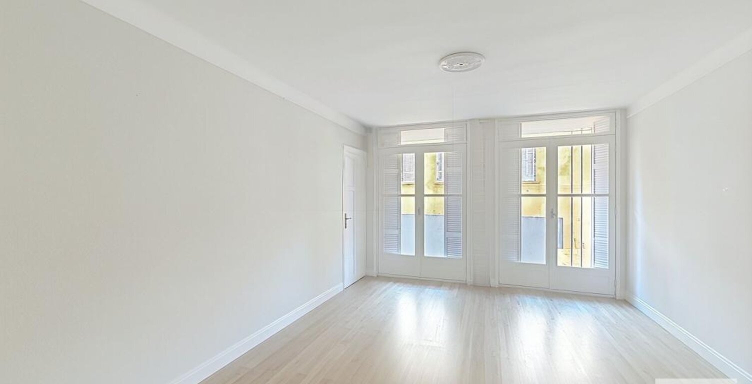 Appartement À Louer — photo 1