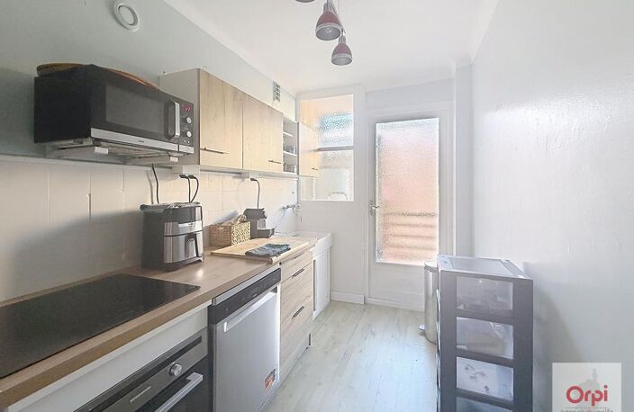 Appartement À Louer — photo 4