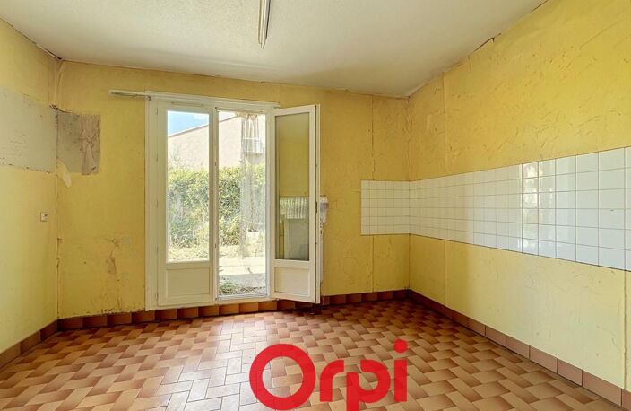 Villa à rénover avec grand garage et terrain de 602 m² – Saint-Just — photo 4