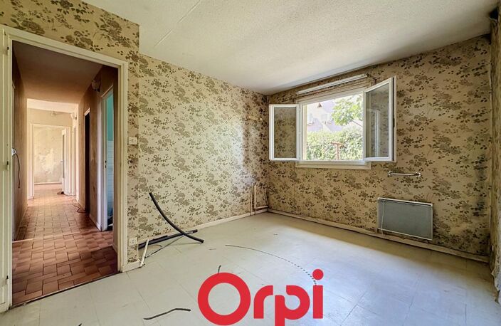Villa à rénover avec grand garage et terrain de 602 m² – Saint-Just — photo 5