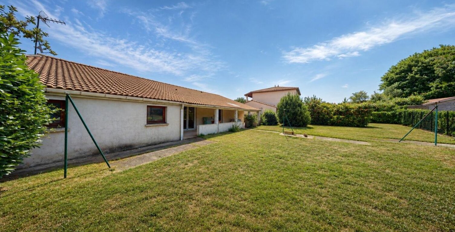 SAINT-ALBAN – MAISON INDIVIDUELLE DE PLAIN-PIED – 3 CHAMBRES – GARAGE AVEC ROCHELLE – VERANDA - PARCELLE DE 617 M² — photo 1