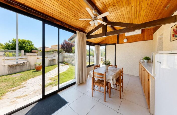 SAINT-ALBAN – MAISON INDIVIDUELLE DE PLAIN-PIED – 3 CHAMBRES – GARAGE AVEC ROCHELLE – VERANDA - PARCELLE DE 617 M² — photo 4