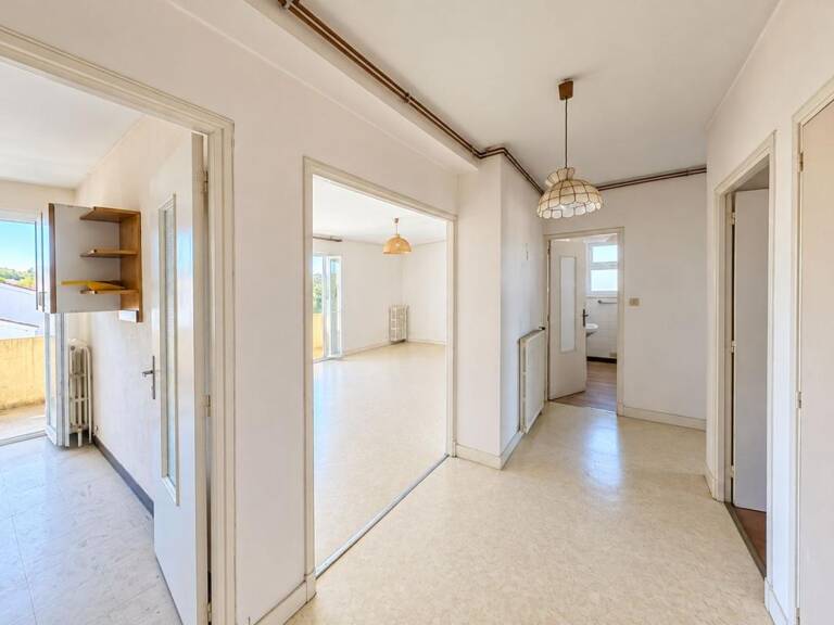 RARE SUR LE SECTEUR  Appartement T3 À Vendre Garage et Cave — photo 1