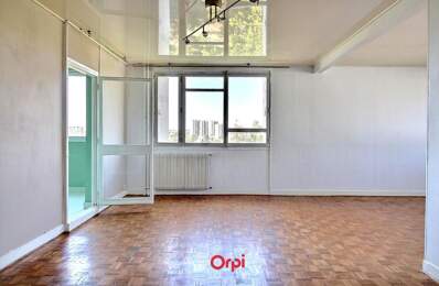 A VENDRE - T4 LUMINEUX - VUE DÉGAGÉE - PISCINE - RESIDENCE ARBORÉE - SECTEUR SAINT LOUP - 13010 MARSEILLE - — photo du bien