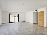 Maison neuve avec garage et jardin — photo 4