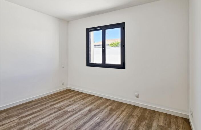 Maison neuve avec garage et jardin — photo 5