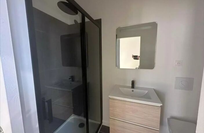 Appartement de 52m2 à louer sur Saint-Léger-du-Bourg-Denis — photo 3