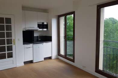 Appartement 1 pièces 856 €