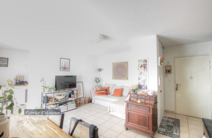 Appartement à vendre 4 pièces SAINT MARTIN DE CRAU (13) — photo 2
