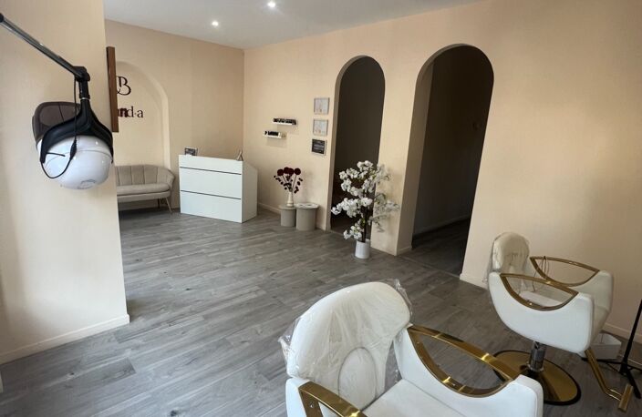 Beau local commercial de 62m2 au CANNET ( secteur Rocheville ) — photo 4