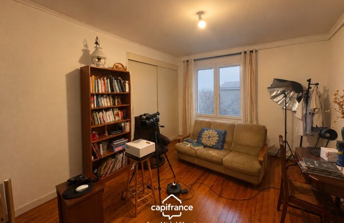 Appartement à vendre  6 pièces 132 m2 QUARTIER FLOREAL POUR INVESTISSEUR — photo 2
