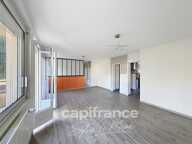 À vendre appartement T3 71 m² à vendre à Pontivy – 2 chambres, balcon, cave et parking — photo 2