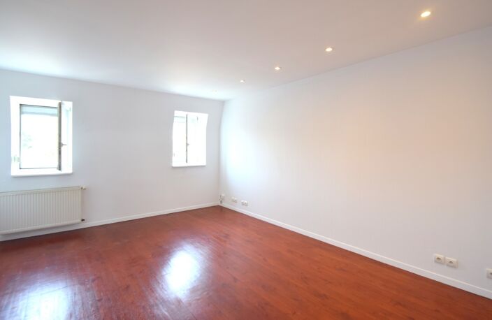 Dpt Haut-Rhin (68), à vendre MULHOUSE appartement T3   de 92 m2 — photo 2