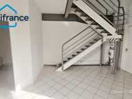 Local professionnel en duplex à Jarry secteur Houelbourg — photo 4