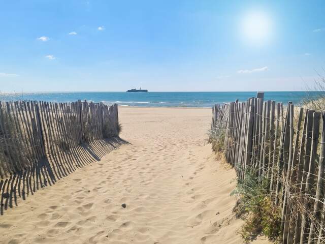 Hérault (34) - Cap d'Agde : Studio cabine idéalement situé entre Plage Richelieu et Île des Loisirs — photo du bien