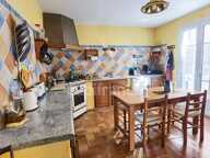 SOUS OFFRE : Secteur Uzès, tous commerces, maison familiale de 135 m², 4 chambres, garage, terrain — photo 4