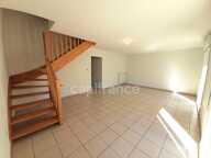 Maison individuelle à vendre 4 pièces PLOGONNEC (29180) - surface habitable 85 m2- 3 chambres - 1 garage - 1 jardin - 1 terrasse. Parcelle de 288 m2 — photo 3