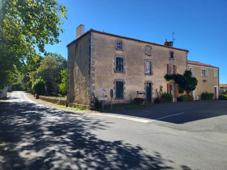 Maison à vendre 6 pièces MAISONTIERS (79) Terrain 2 380 m² — photo 1