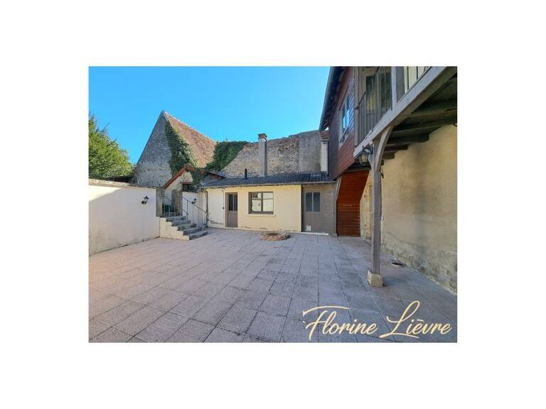 Maison à vendre 5 pièces CHARENTON DU CHER (18) 128m2 avec Studio indépendant — photo 1