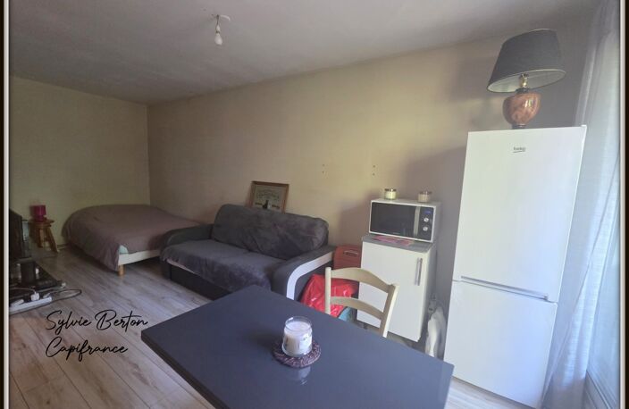 VAUJOURS Studio - 34 m2 avec balcon et place de parking — photo 4