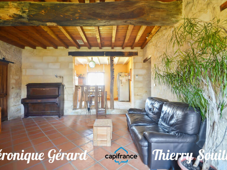 Maison en pierre de 114 M² partagée entre Histoire et Modernité — photo 1