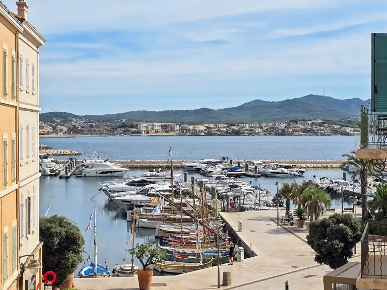 Appartement à vendre 3 pièces PORT de SANARY SUR MER (83) — photo 1