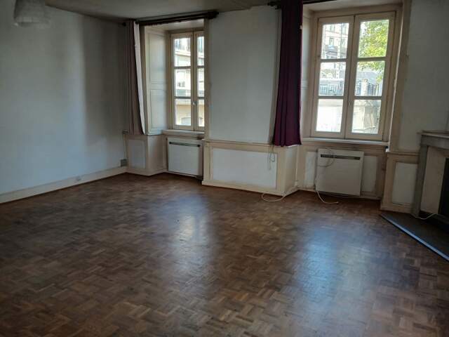 Appartement 2 pièces lumineux avec cachet – Idéal résidence ou investissement — photo du bien