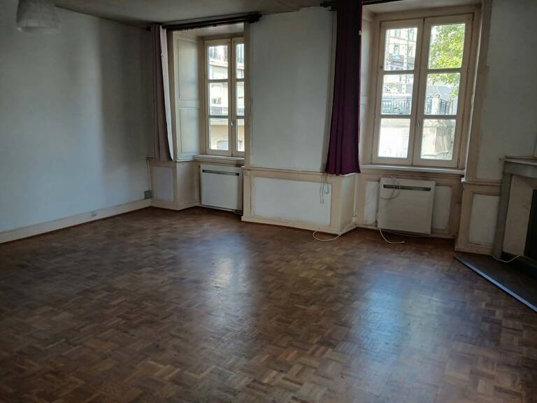 Appartement 2 pièces lumineux avec cachet – Idéal résidence ou investissement — photo 1