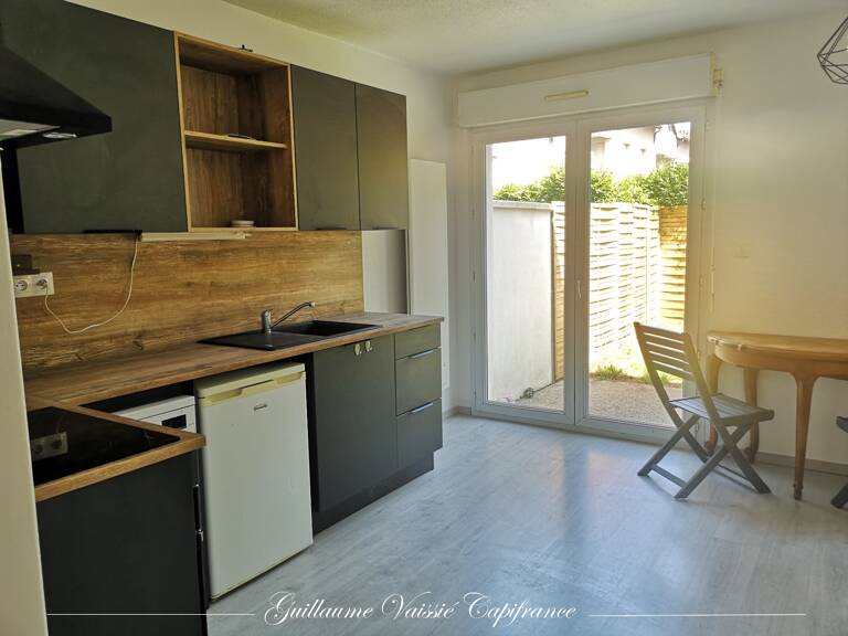 Appartement meublé à louer 2 pièces 34 m² + jardinet - BUXEROLLES (86) — photo 1